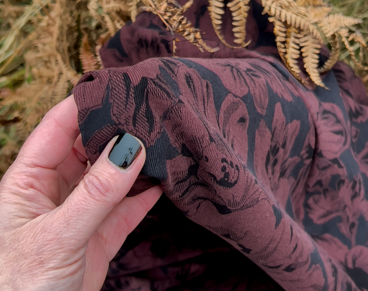 Bolt End • Japanese Fine Wale Corduroy 'Berry Botanical' by Hokkoh