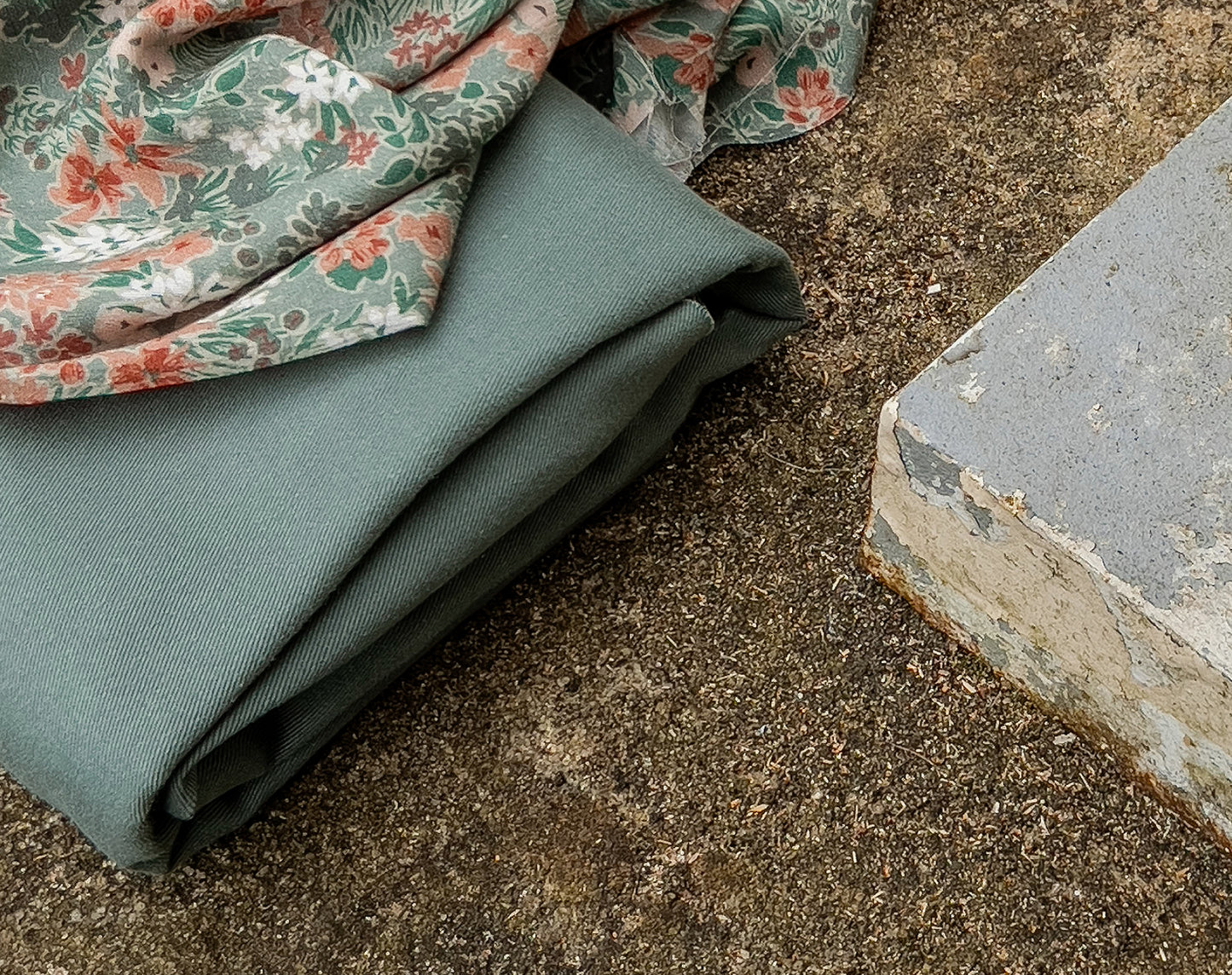Bolt End • Organic Gabardine Twill ‘Légère Laurier’ by La Maison Naïve