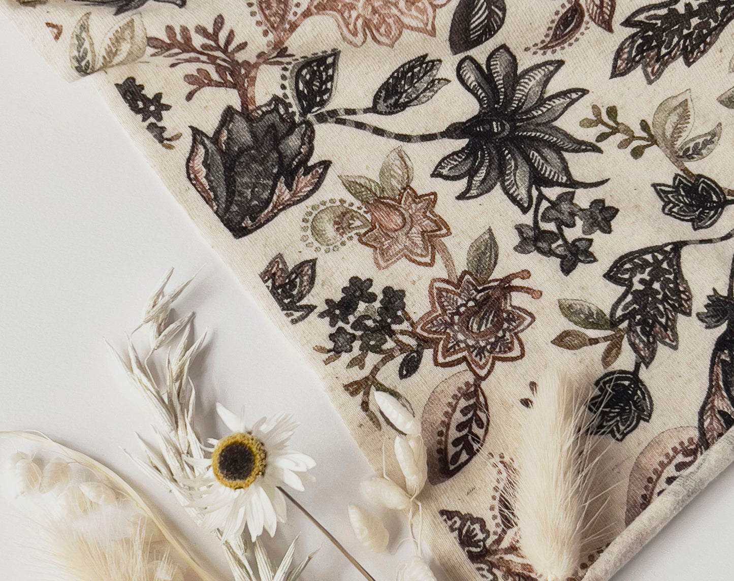 Bolt End • Linen Blend Botanical Print Jersey
