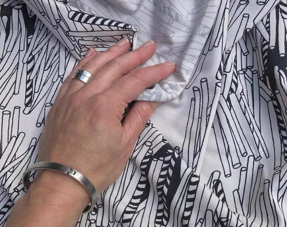 Straws Monochrome Organic Jersey by Papu Stories