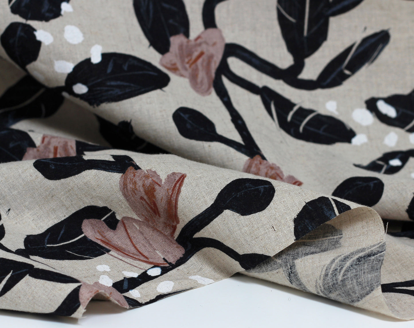 Japanese Linen Mix 'Lola' by Hokkoh