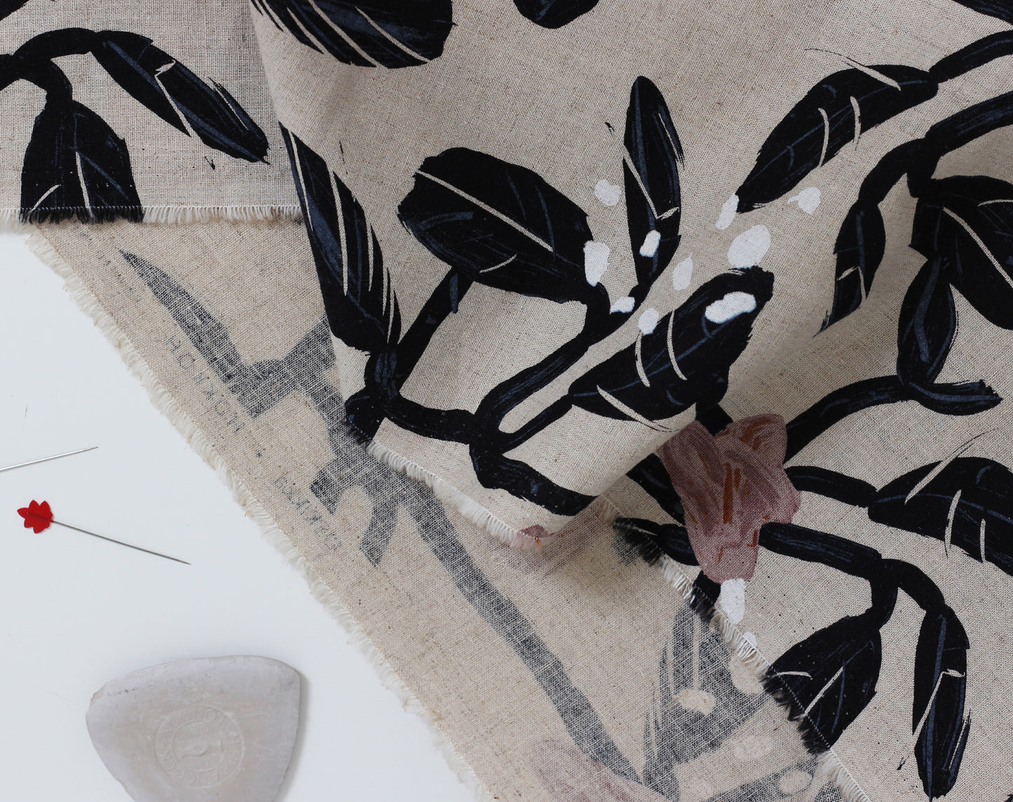 Japanese Linen Mix 'Lola' by Hokkoh